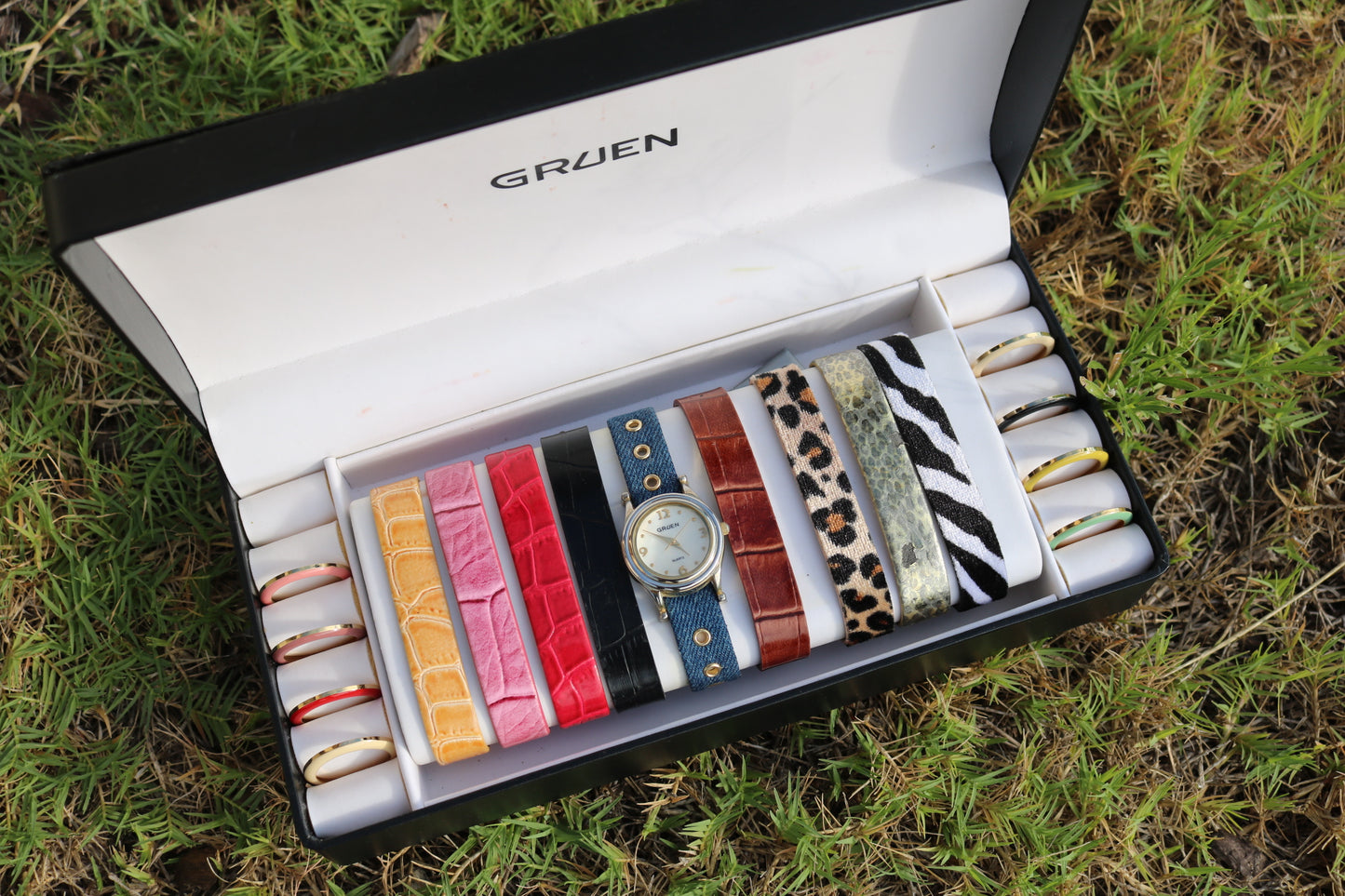 Gruen Customizable Watch - Working