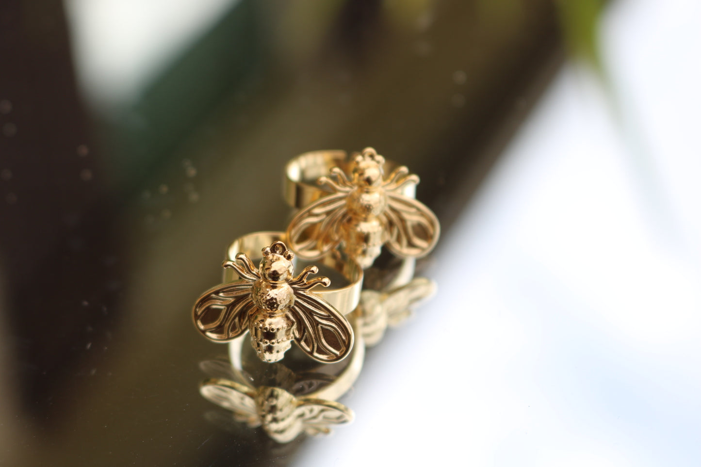 Bee ring