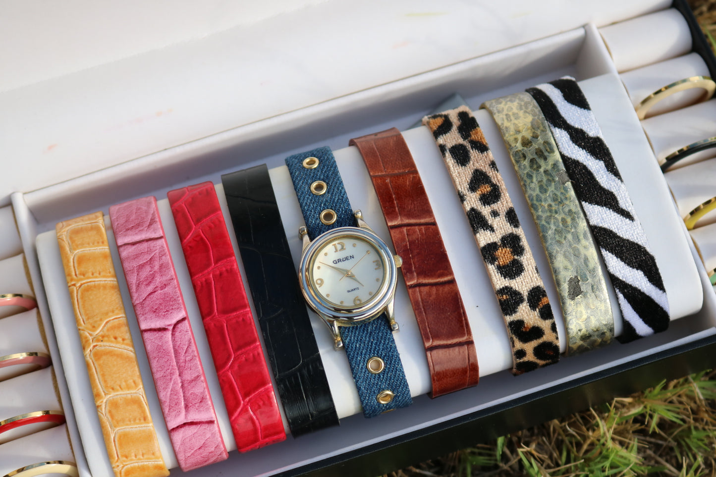 Gruen Customizable Watch - Working