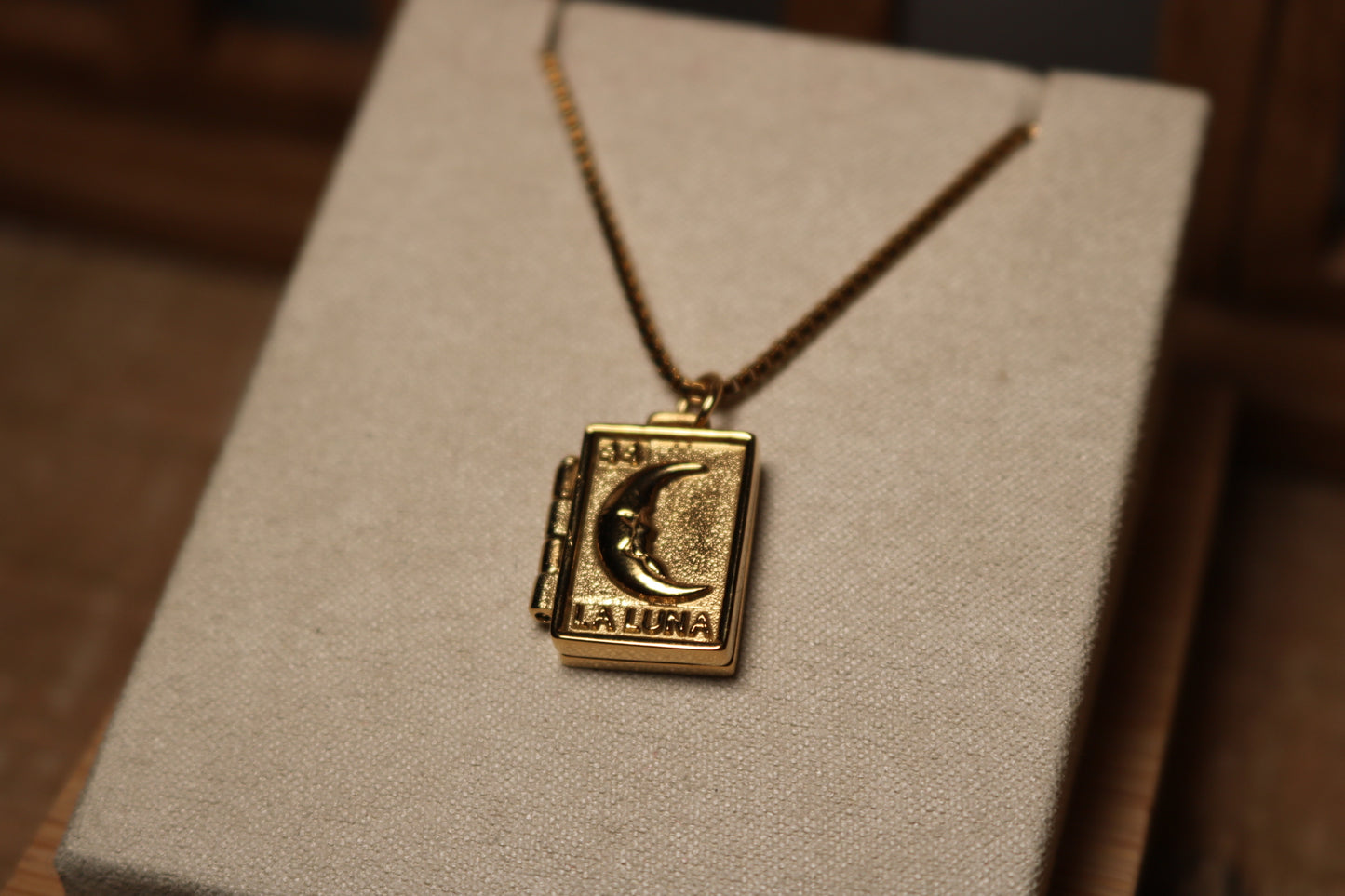 La Luna Locket
