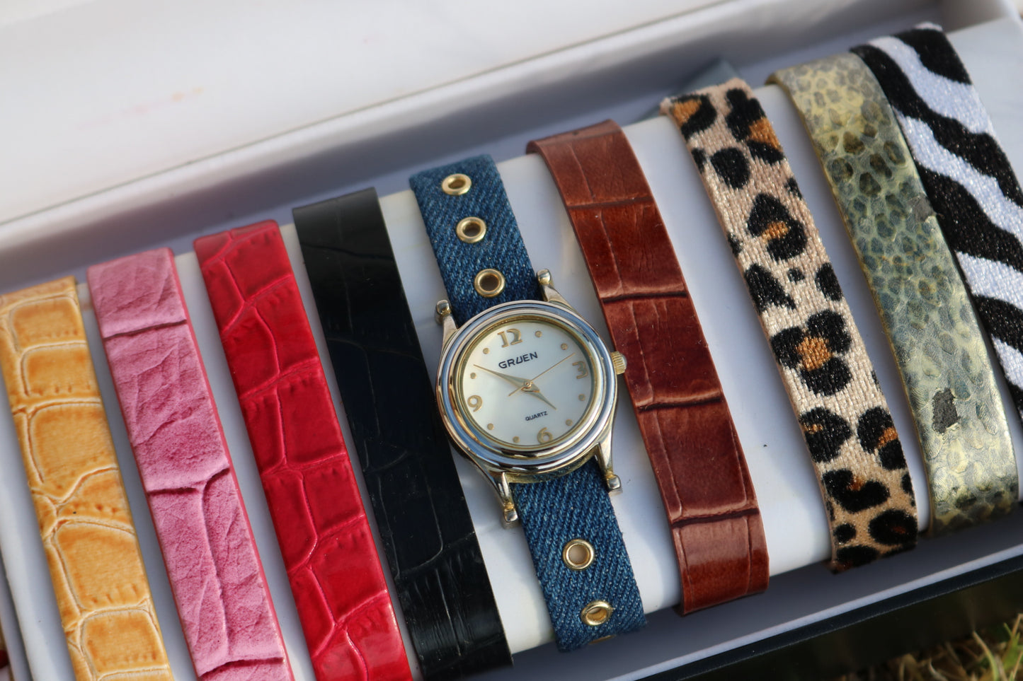 Gruen Customizable Watch - Working